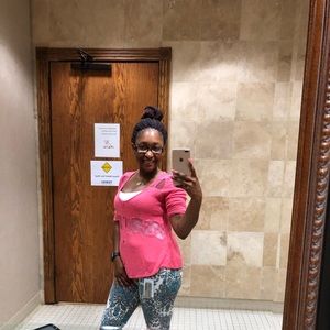 Meet your Posher, Lauren